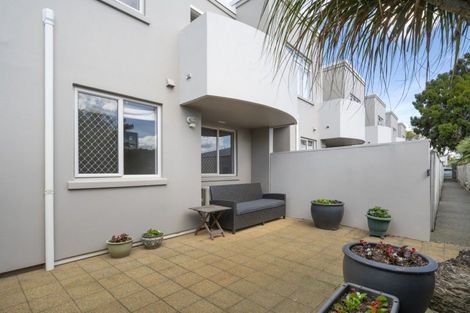 Photo of property in 6/29 Third Avenue, Tauranga, 3110
