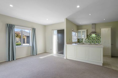 Photo of property in Yaldhurst Courts, 1/372 Yaldhurst Road, Russley, Christchurch, 8042