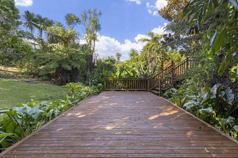 Photo of property in 11 Golf Road, New Lynn, Auckland, 0600