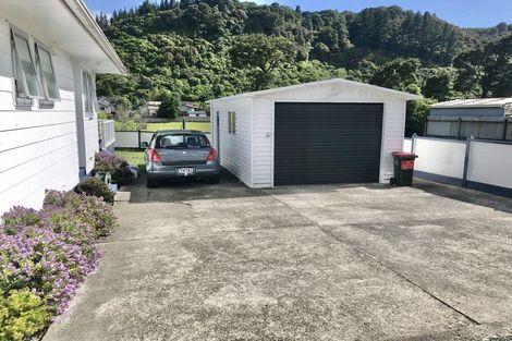 Photo of property in 71f2/ Gemstone Drive, Birchville, Upper Hutt, 5018