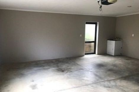 Photo of property in 72 Garelja Road, Henderson, Auckland, 0612