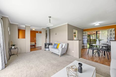 Photo of property in 19 Reybert Place, Massey, Auckland, 0614