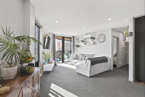 Photo of property in 101/2 Launch Road, Hobsonville, Auckland, 0616