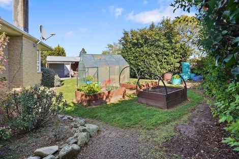 Photo of property in 15 Montrose Avenue, Culverden, 7392