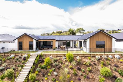 Photo of property in 20b Gordon Street, Glen Avon, New Plymouth, 4312