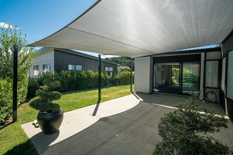 Photo of property in 3 Kahu Close, Wanaka, 9305