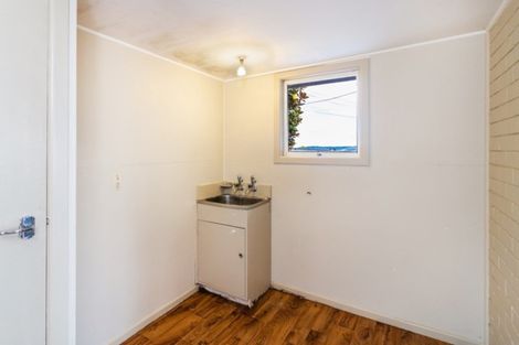 Photo of property in 32 Puriri Street, Hilltop, Taupo, 3330