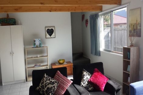 Photo of property in 75b Mandeville Street, Riccarton, Christchurch, 8011