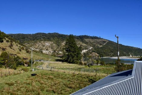 Photo of property in 4 Horncastle Crescent, Little Wanganui, Karamea, 7893