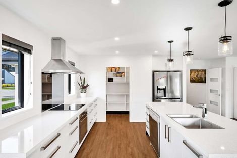 Photo of property in 10 Kohunga Crescent, Bottle Lake, Christchurch, 8083