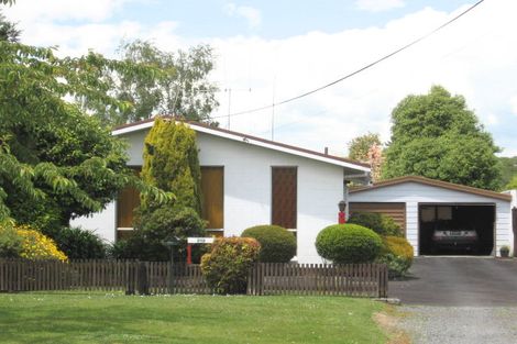 Photo of property in 312 Shakespeare Street, Leamington, Cambridge, 3432
