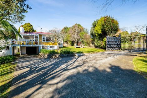 Photo of property in 402 South Road, Hawera, 4674