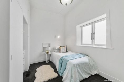 Photo of property in 284 Karori Road, Karori, Wellington, 6012