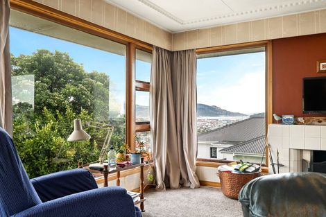Photo of property in 15 Middleton Road, Kew, Dunedin, 9012