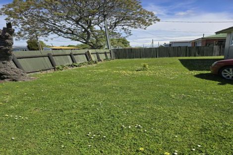Photo of property in 33 Lister Crescent, Maraenui, Napier, 4110