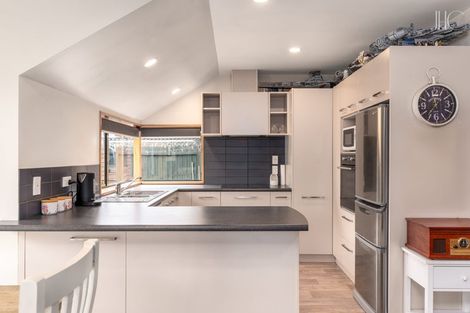 Photo of property in 45b Gladstone Road, Woodend, 7610