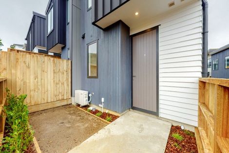 Photo of property in 62u7 Spenmoor Street, Newlands, Wellington, 6037