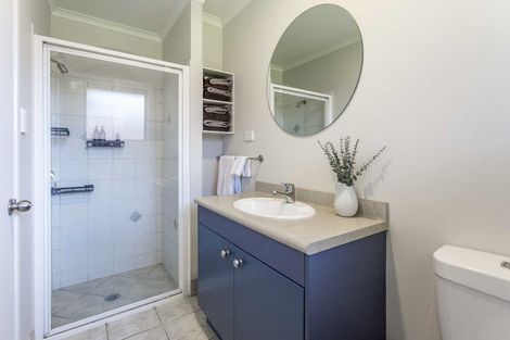 Photo of property in 59 Cabeleigh Drive, Helensville, 0800