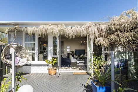 Photo of property in 125 Clarendon Terrace, Woolston, Christchurch, 8023