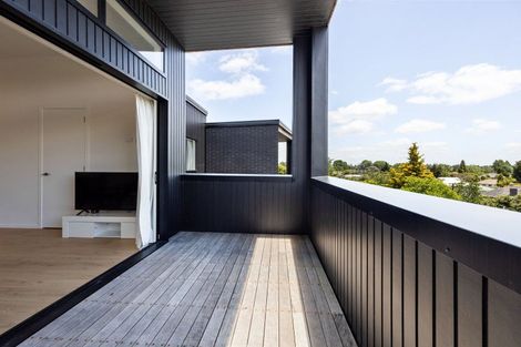 Photo of property in 7u3 Tarbett Road, Hillcrest, Hamilton, 3216
