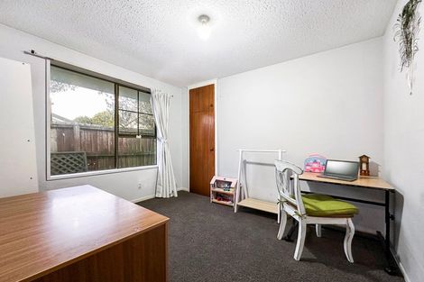 Photo of property in 2/37 Karnak Crescent, Russley, Christchurch, 8042