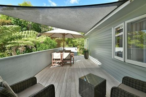 Photo of property in 26 Pohutukawa Avenue, Red Beach, 0932