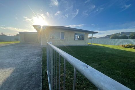 Photo of property in 70 Miro Street, Inglewood, 4330