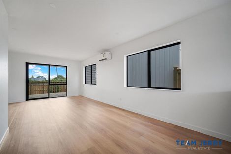 Photo of property in 121b Grove Road, Papakura, 2110