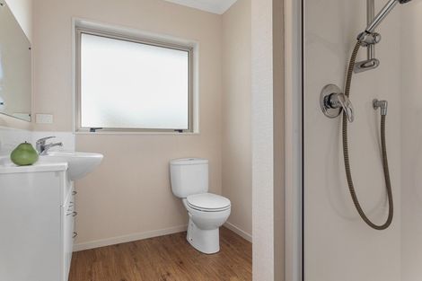 Photo of property in 26 Edgewater Grove, Whakatane, 3120