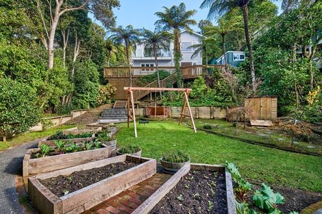 Photo of property in 42 Nottingham Street, Karori, Wellington, 6012