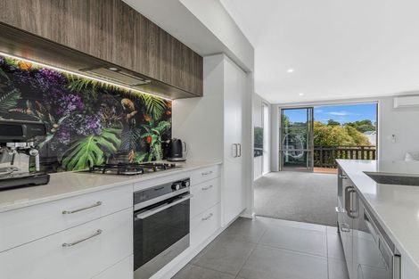 Photo of property in 14 Taitonga Lane, Stanmore Bay, Whangaparaoa, 0932