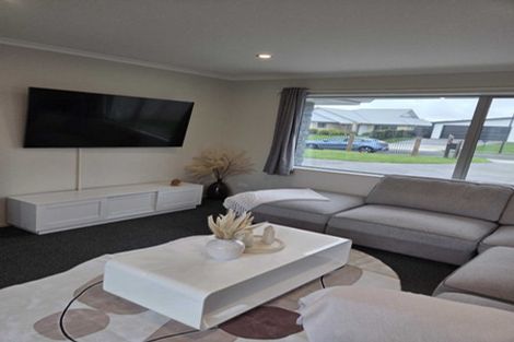 Photo of property in 6 Hehan Close, Cambridge, 3434