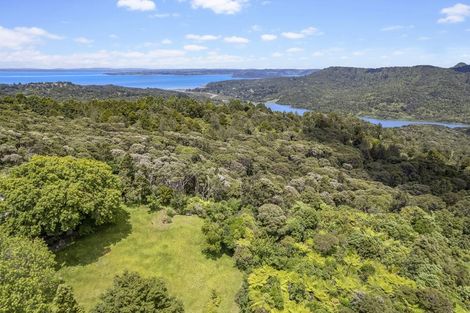 Photo of property in 278 Scenic Drive, Titirangi, Auckland, 0604