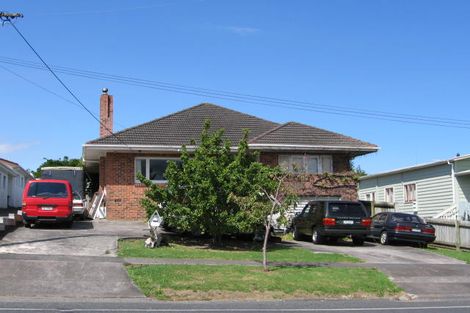 Photo of property in 140 Hutchinson Avenue, New Lynn, Auckland, 0600