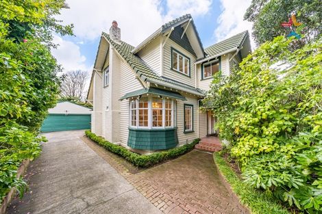 Photo of property in 7 Hinau Street, Woburn, Lower Hutt, 5010