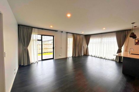 Photo of property in 6 Habitat Place, Hobsonville, Auckland, 0616