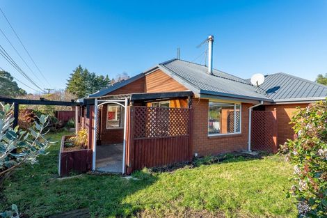 Photo of property in 1 Oakden Drive, Darfield, 7510