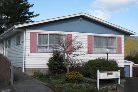 Photo of property in 8 Lincoln Grove, Wainuiomata, Lower Hutt, 5014