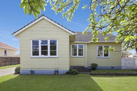 Photo of property in 24 Piko Crescent, Riccarton, Christchurch, 8041