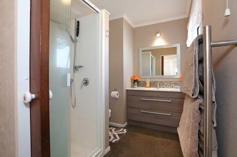 Photo of property in 19 Park View Avenue, Feilding, 4702