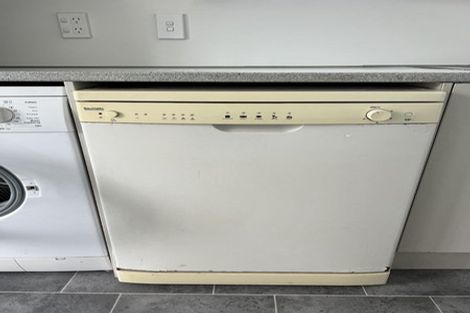 Photo of property in 17 Bidwill Street, Mount Cook, Wellington, 6021