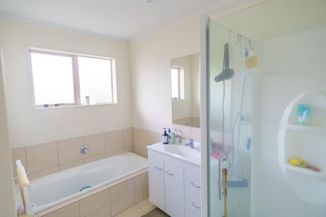 Photo of property in 38a County Road, Torbay, Auckland, 0630