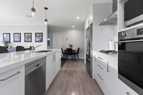 Photo of property in 1 Salers Lane, Papamoa, 3118