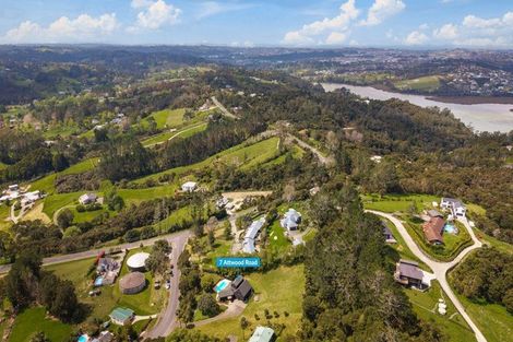 Photo of property in 7 Attwood Road, Paremoremo, Auckland, 0632