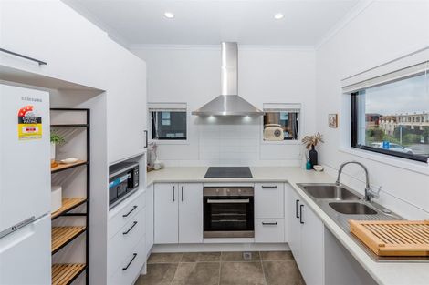 Photo of property in 2 Mayfly Lane, Hobsonville, Auckland, 0616