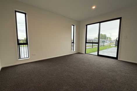 Photo of property in 2 Paradise Way, Halswell, 8025