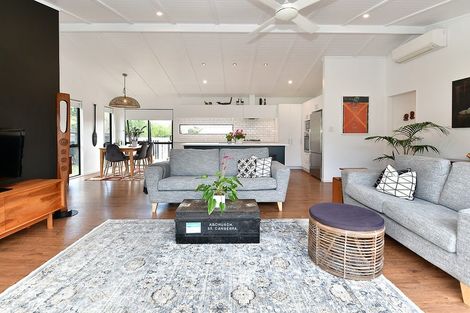 Photo of property in 4 Serene Place, Gulf Harbour, Whangaparaoa, 0930