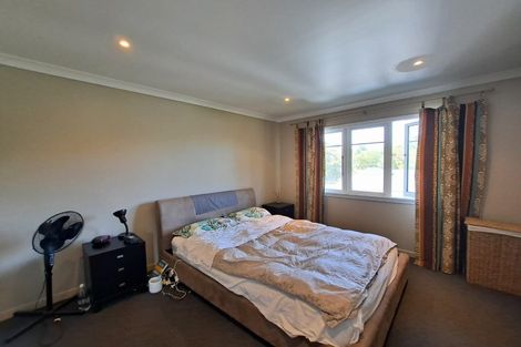 Photo of property in 5b Pendarves Street, New Plymouth, 4310