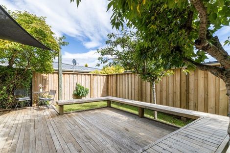 Photo of property in 2 Everest Avenue, Havelock North, 4130