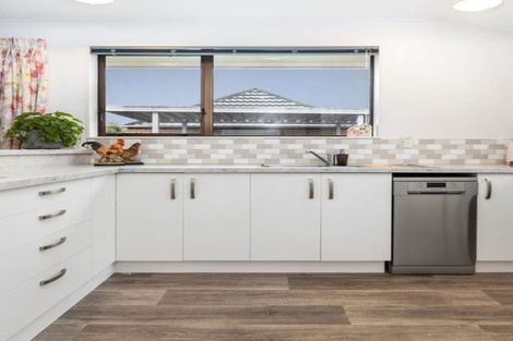 Photo of property in 48b Mclauchlan Street, Springlands, Blenheim, 7201